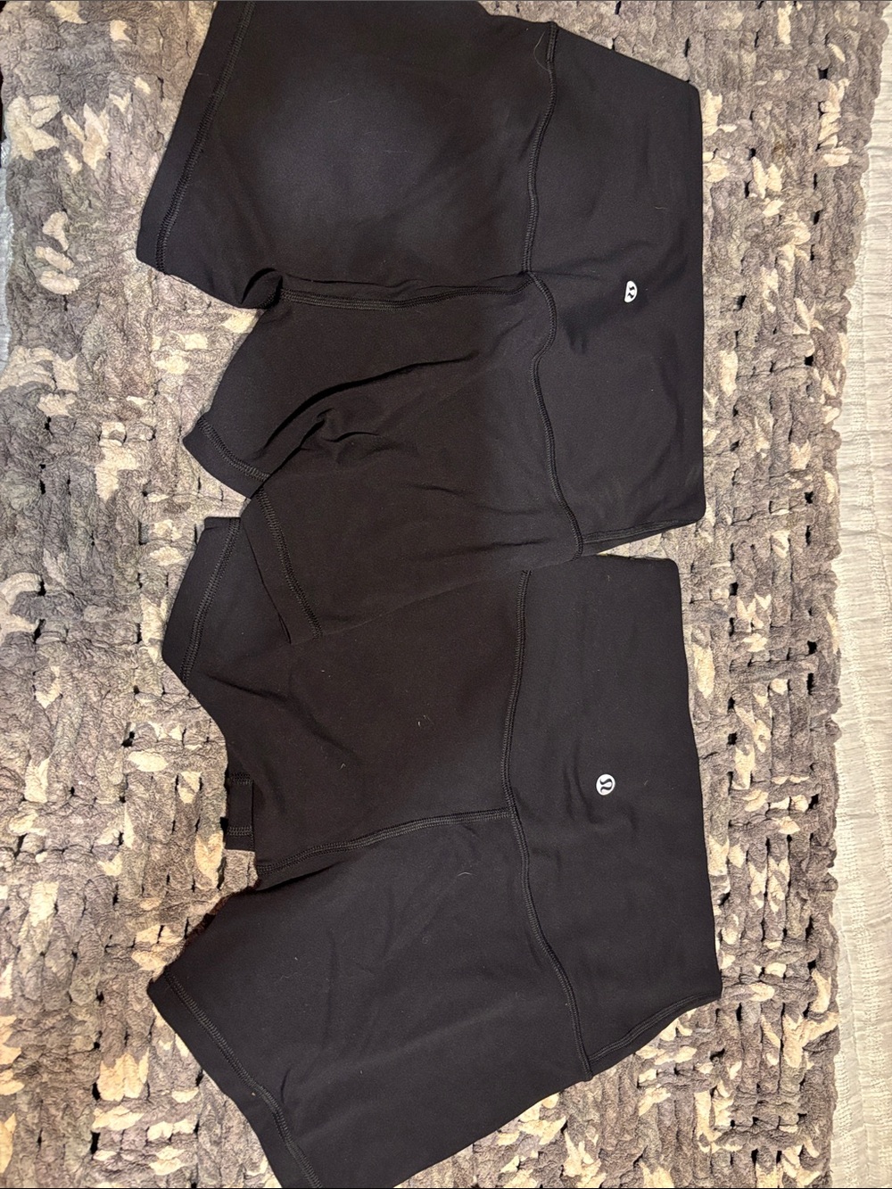 lululemon athletica Black Women's align Bike Shorts - High-Rise Support - Picture 2 of 3